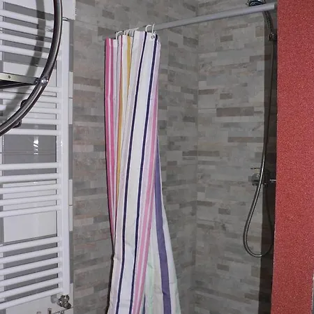 Vivien Balatoni Studio Διαμέρισμα *