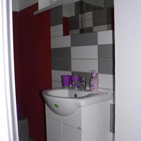 Διαμέρισμα Vivien Balatoni Studio Balatonszárszó