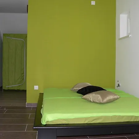 Διαμέρισμα Vivien Balatoni Studio Balatonszárszó