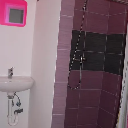 Διαμέρισμα Vivien Balatoni Studio *