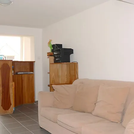 Διαμέρισμα Vivien Balatoni Studio Balatonszárszó