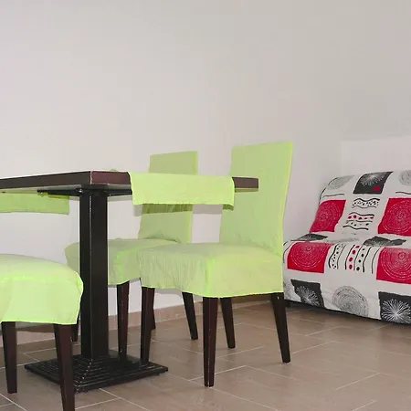 Vivien Balatoni Studio Διαμέρισμα